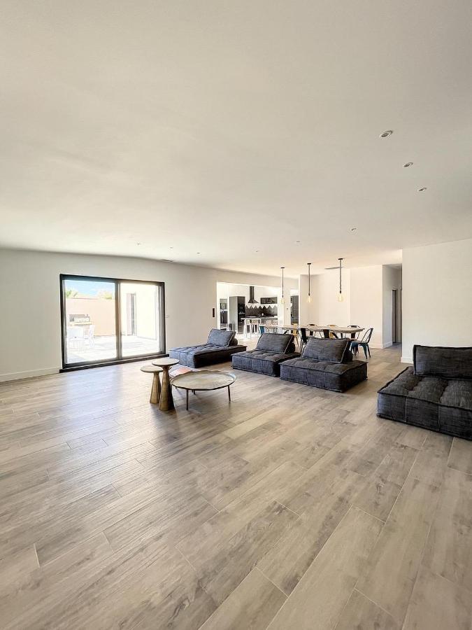 Villa 400M2 Piscine Interieure Tres Calme Agde Kültér fotó