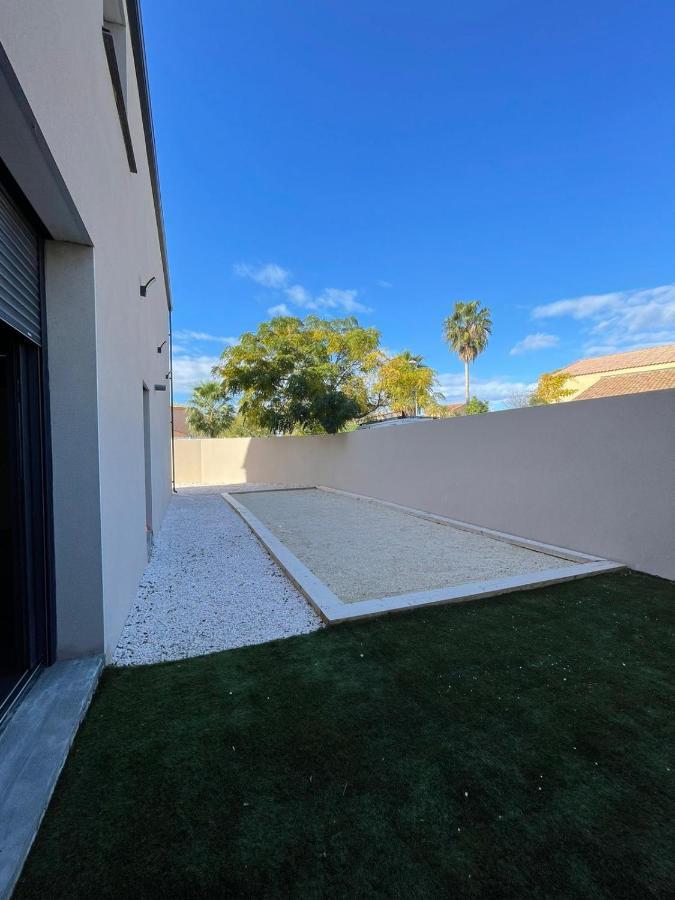 Villa 400M2 Piscine Interieure Tres Calme Agde Kültér fotó