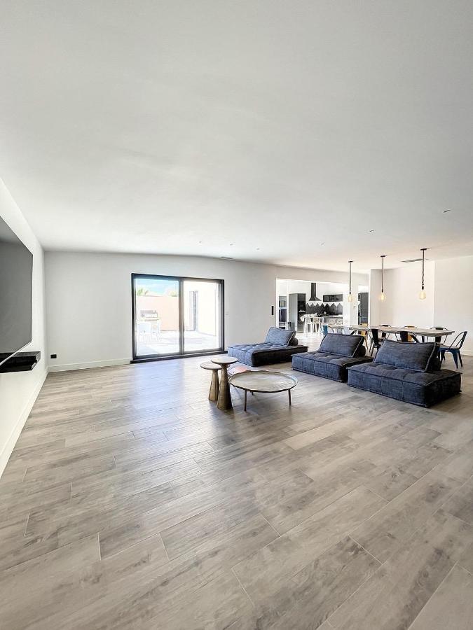 Villa 400M2 Piscine Interieure Tres Calme Agde Kültér fotó
